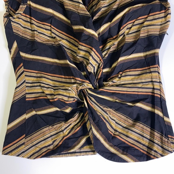 Kenneth Cole Reaction Stripped Twist Front Shortsleeved Collared Blouse | Size 6 - Picture 3 of 6